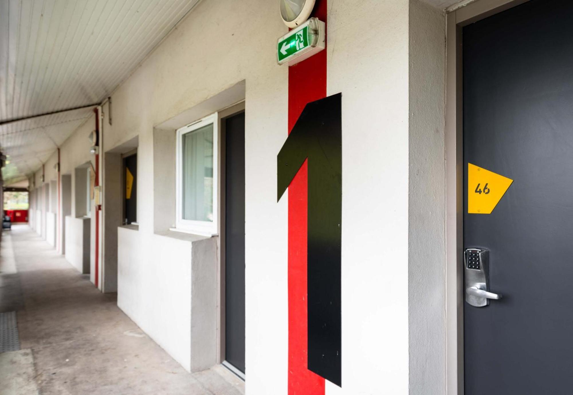 B&B Hotel Brest Kergaradec Aeroport Gouesnou ภายนอก รูปภาพ