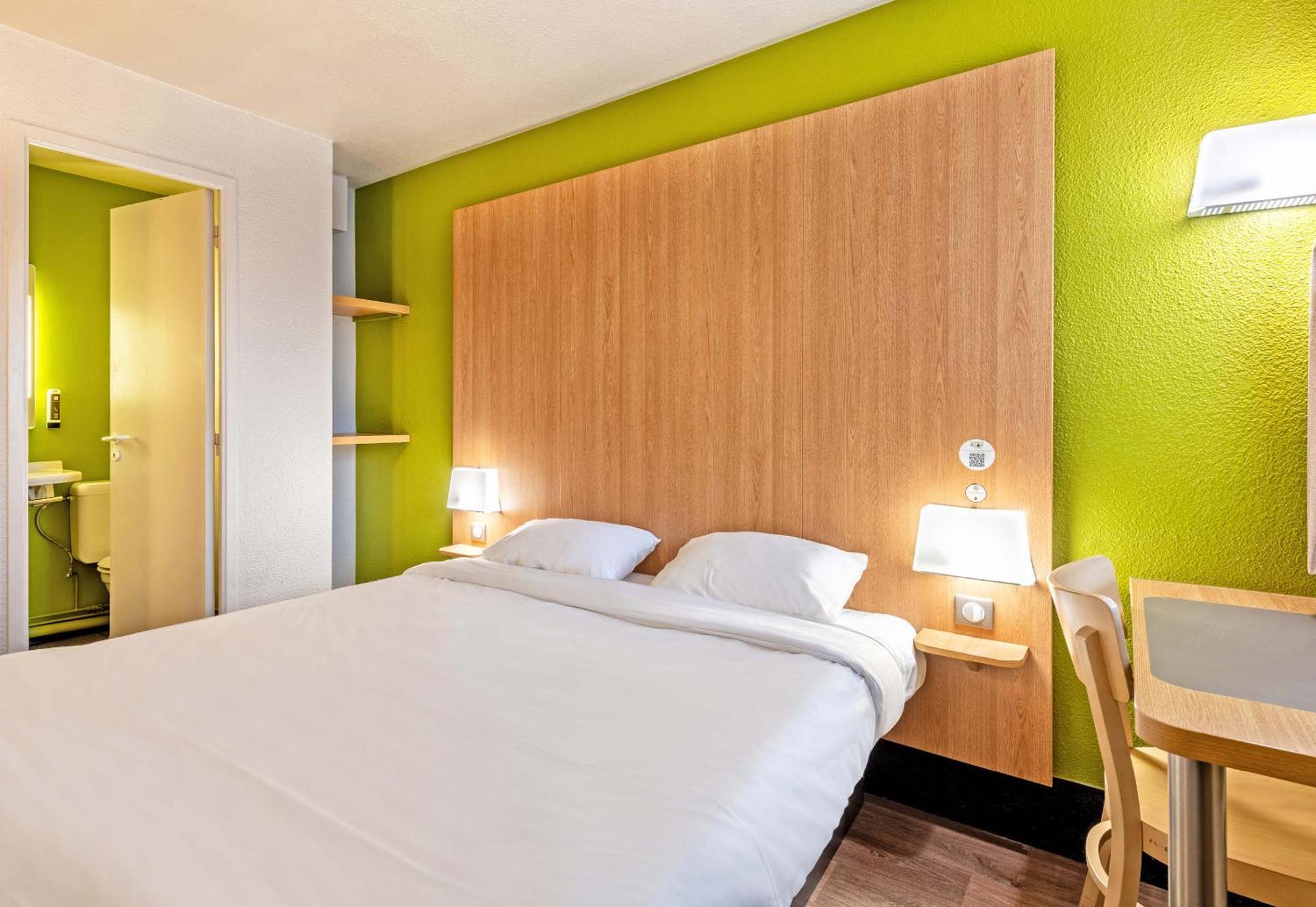 B&B Hotel Brest Kergaradec Aeroport Gouesnou ภายนอก รูปภาพ
