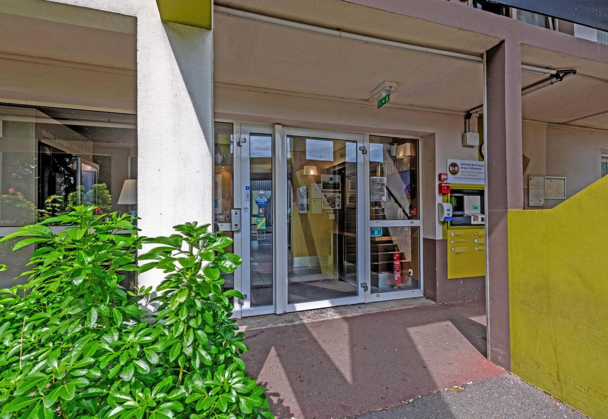 B&B Hotel Brest Kergaradec Aeroport Gouesnou ภายนอก รูปภาพ