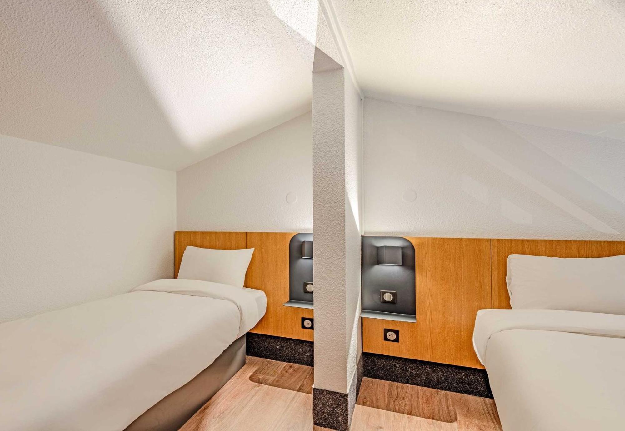 B&B Hotel Brest Kergaradec Aeroport Gouesnou ภายนอก รูปภาพ