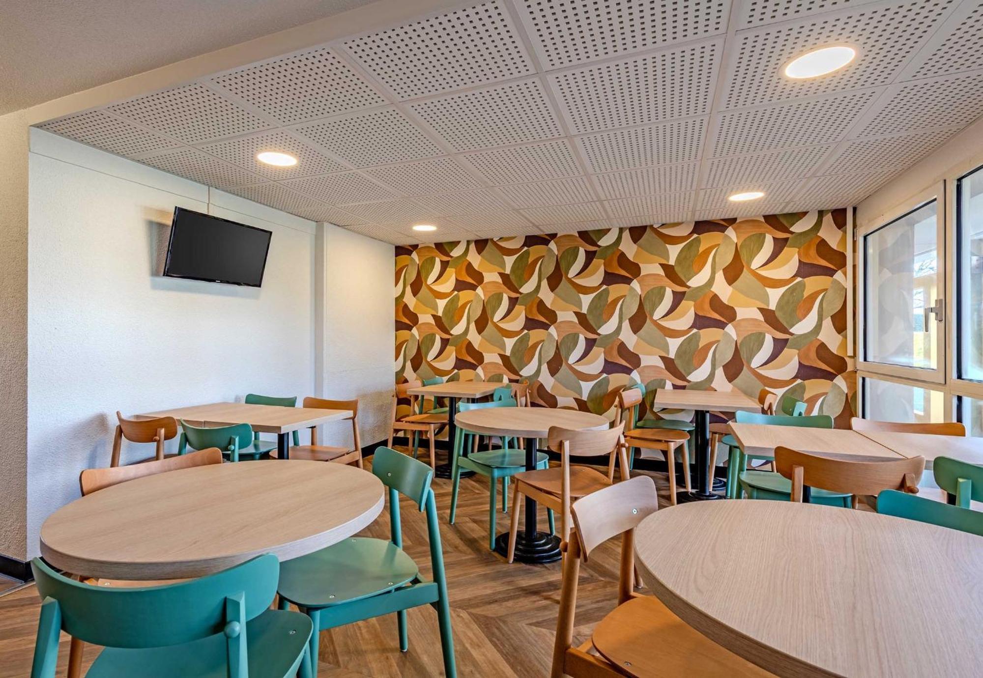 B&B Hotel Brest Kergaradec Aeroport Gouesnou ภายนอก รูปภาพ